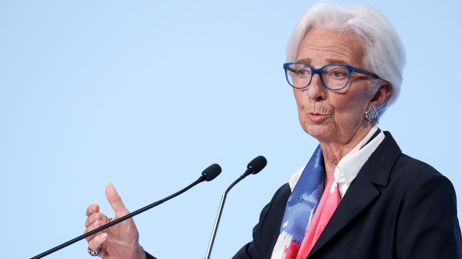 ECB Başkanı Lagarde Avrupa'nın büyüme modelinin aşındığını açıkladı