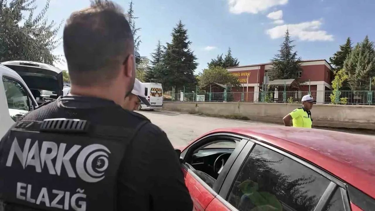 Elazığ'da ehliyetsiz motosiklet sürücüsüne 81 bin TL ceza kesildi