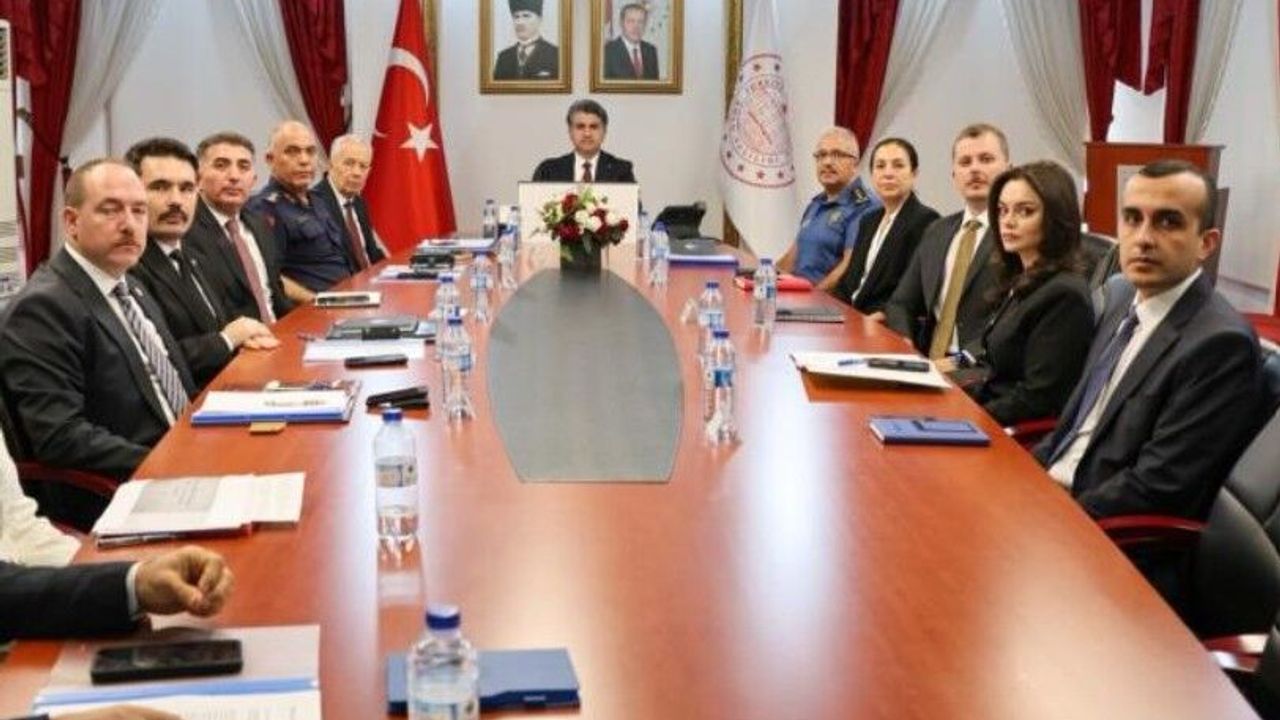 Bolu'da yeni eğitim yılı öncesi okul güvenliği tedbirleri görüşüldü