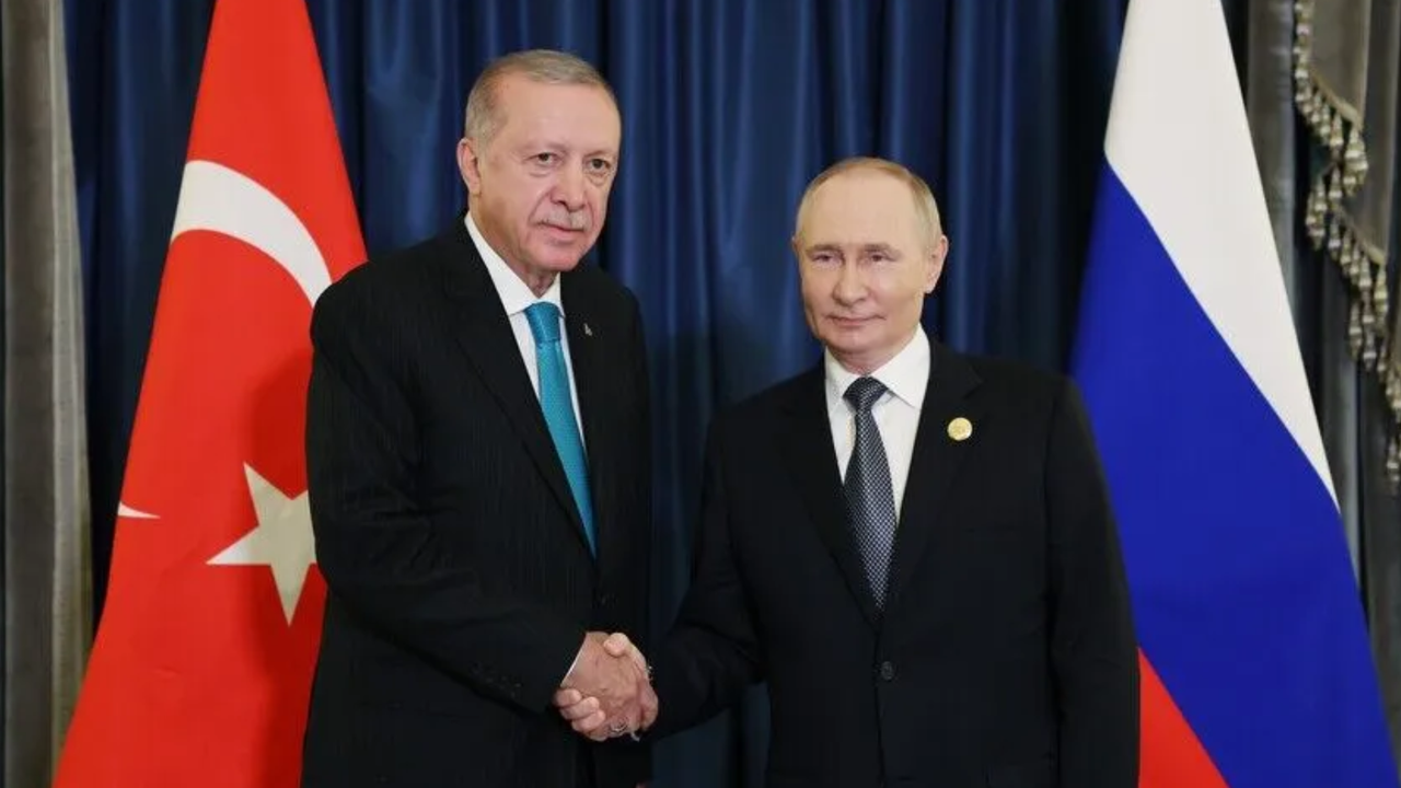 Erdoğan ve Putin telefon görüşmesinde Karadeniz ve Ukrayna temaslarını ele aldı