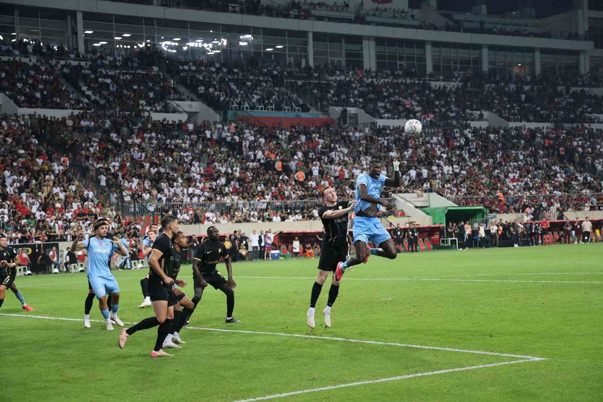 Amed Sportif Faaliyetler, Trabzonspor'u 2-1 mağlup etti