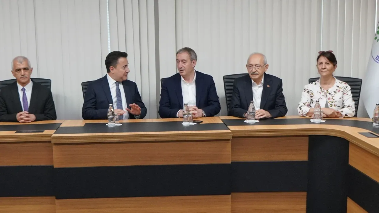 CHP ile DEM Parti arasında ittifak kurulacağı iddia edildi