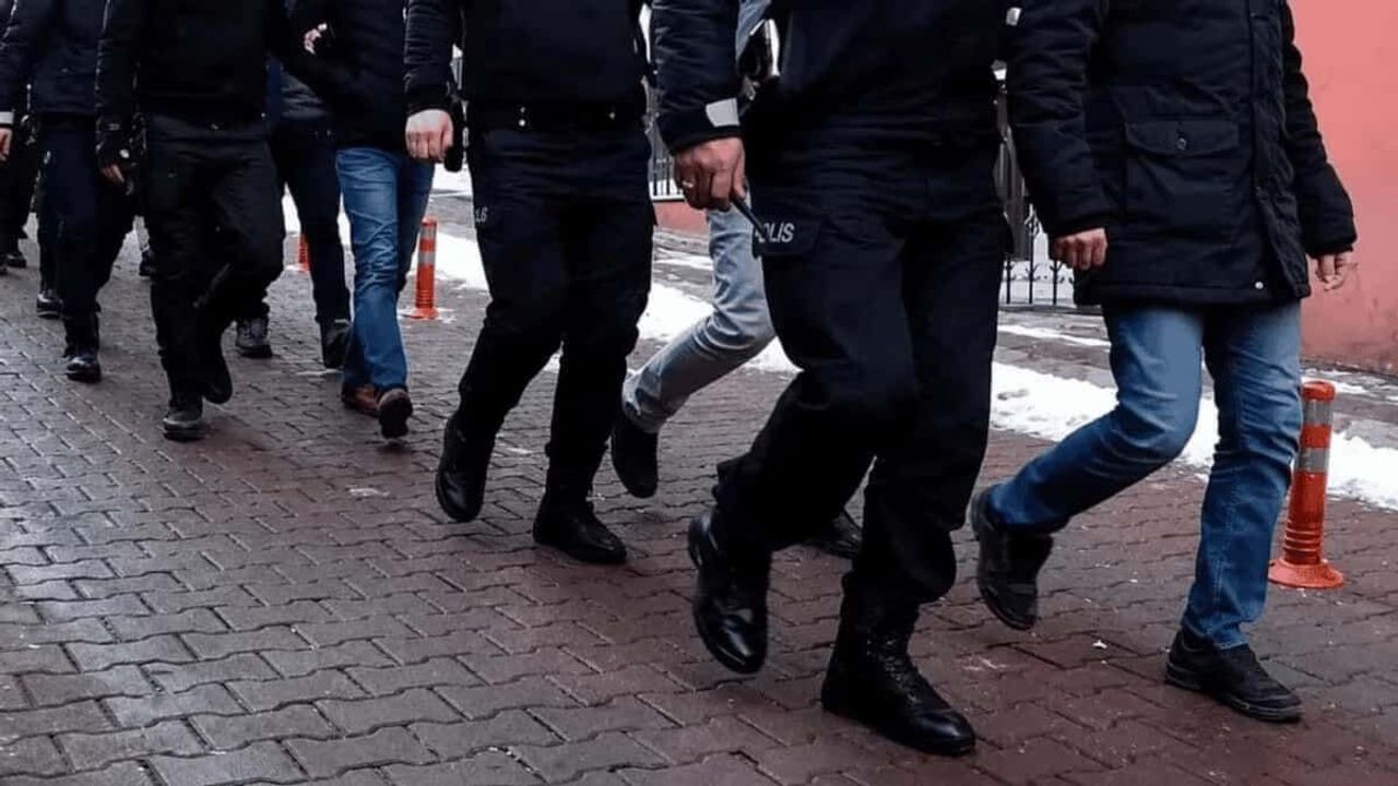 Eskişehir'de müstehcenlik operasyonunda 2 kişi tutuklandı