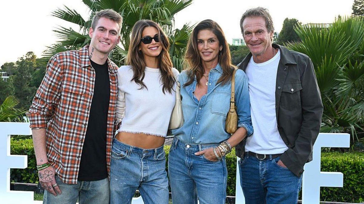 Cindy Crawford, 27 yaşındaki oğlu Presley Gerber'in ölümü sonrası açıklama yaptı