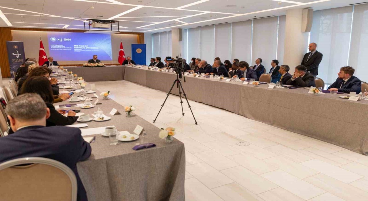 Bakan Fidan ABD'li düşünce kuruluşları ve akademisyenlerle bir araya geldi