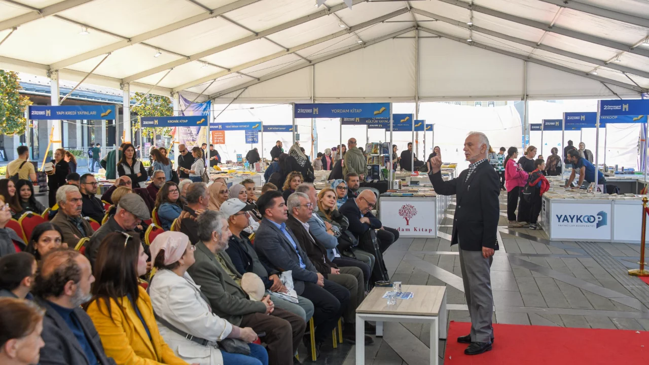 2. Osmangazi Kitap Günleri söyleşiler ve imza etkinlikleriyle tamamlandı