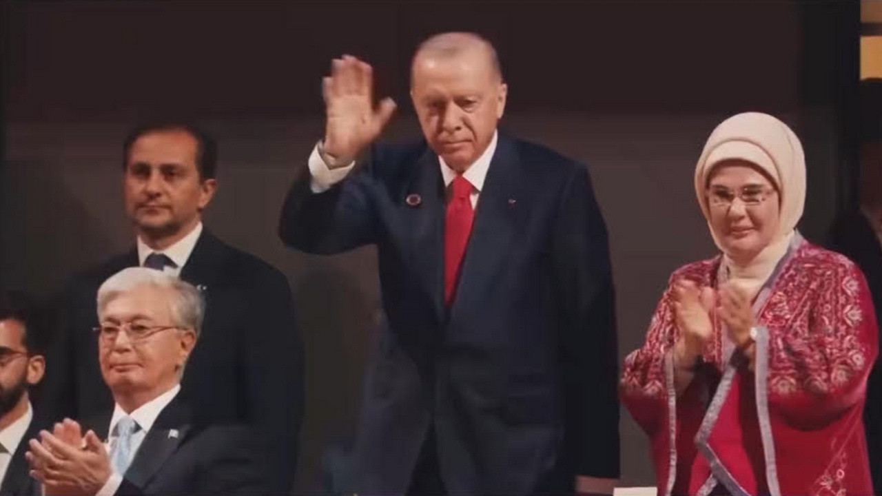 Erdoğan çiftinden Kırgızistan temaslarına ilişkin ortak video paylaşımı