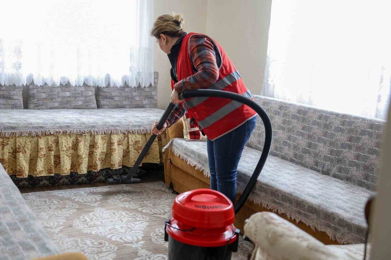 Efeler Belediyesi eğitimden evde bakıma birçok alanda ücretsiz destek sunuyor