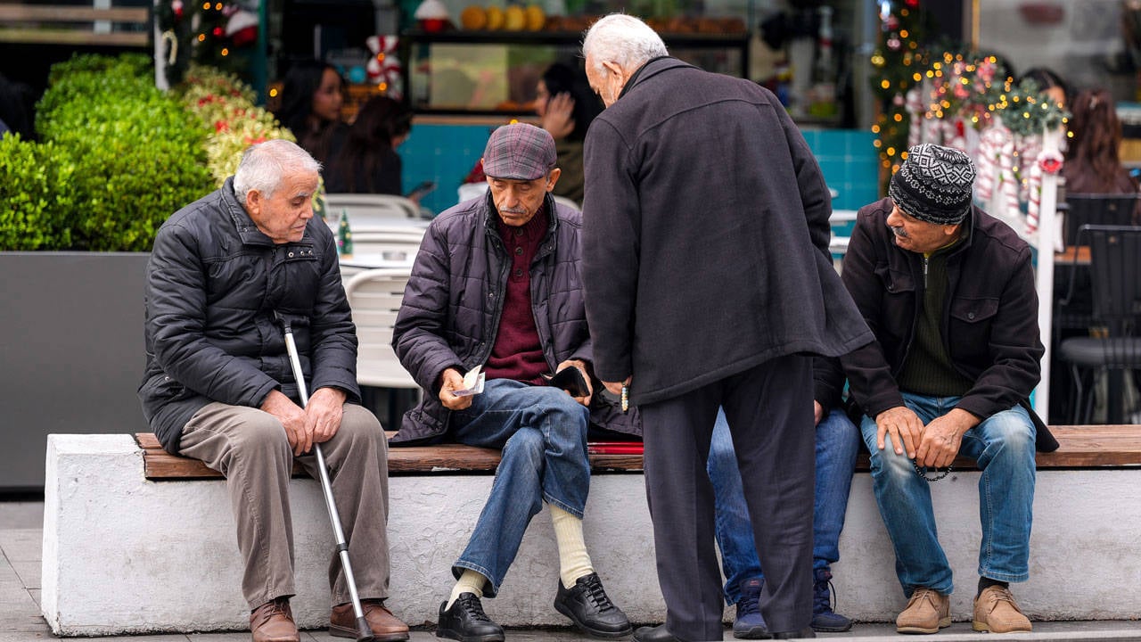 Emekli ve ihtiyaç sahiplerine 6 aylık ısınma yardımı teklifi Meclis'te