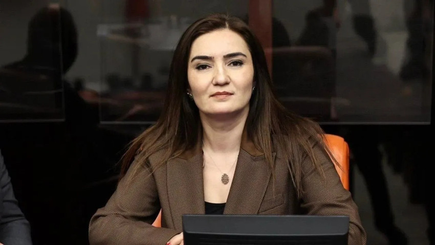Osmaniye'de öğretmen okul bahçesinde yeğeni tarafından vurularak öldürüldü