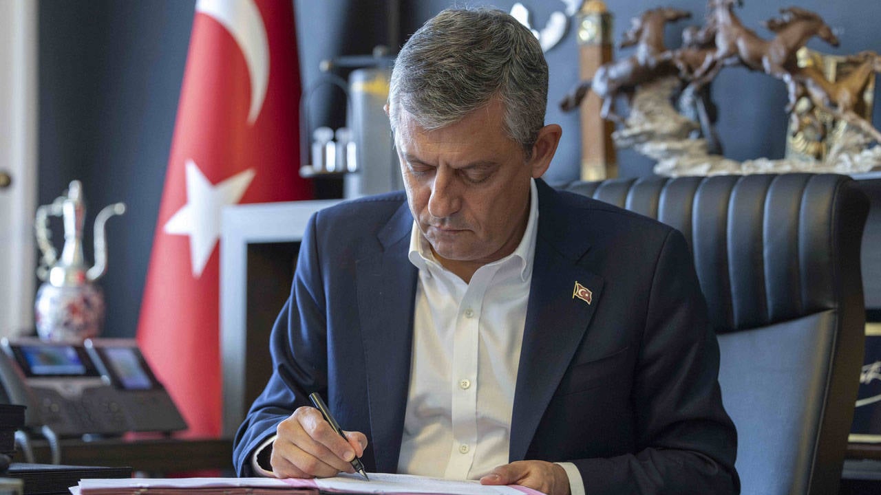 YENİ Parti ismine yönelik itirazlara karşı düzenleme formülü açıklandı