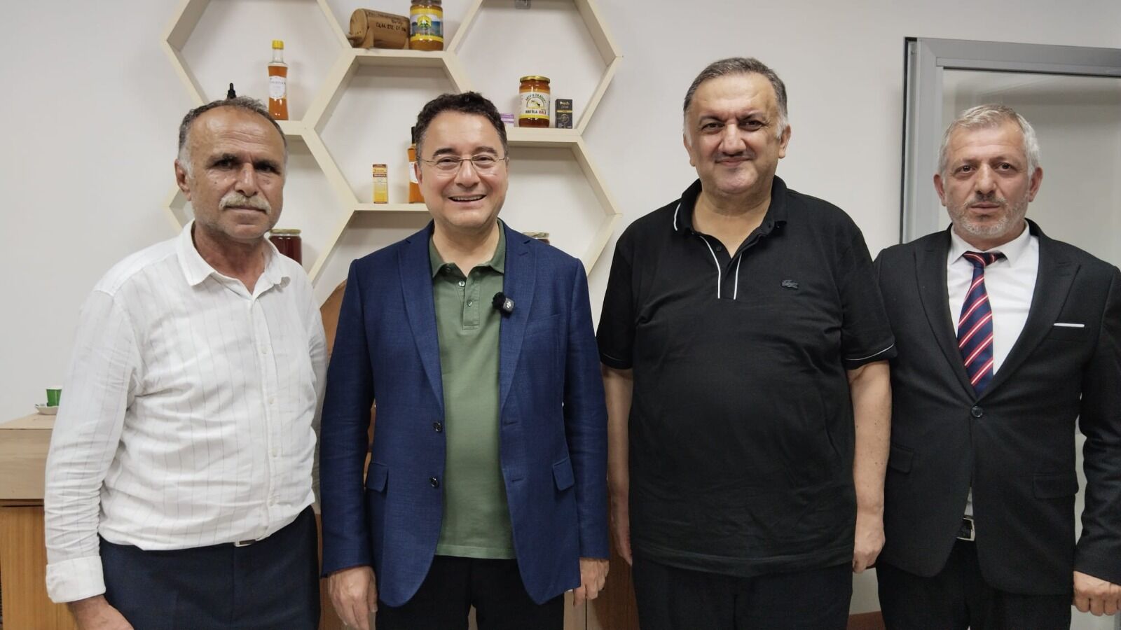 Ali Babacan arıcılık sektöründeki desteklerin yetersizliğini eleştirdi