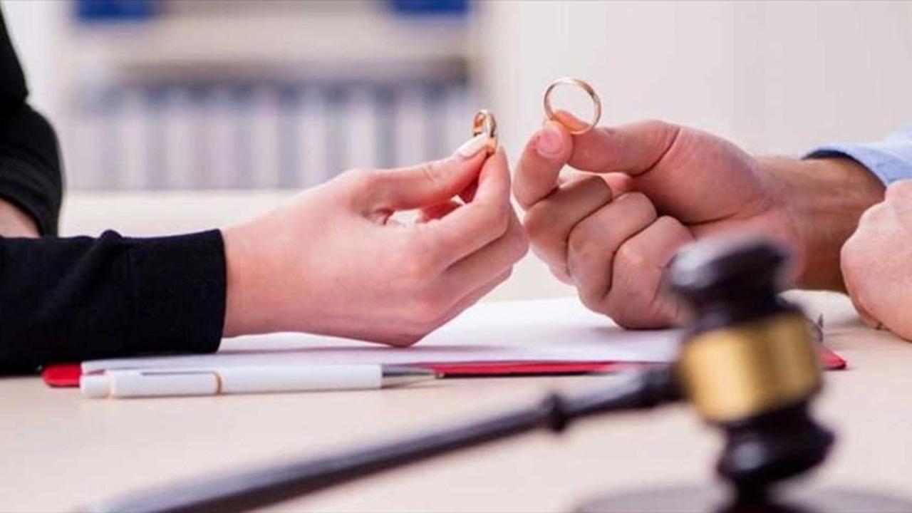 Anayasa Mahkemesi süresiz yoksulluk nafakası düzenlemesini iptal etti
