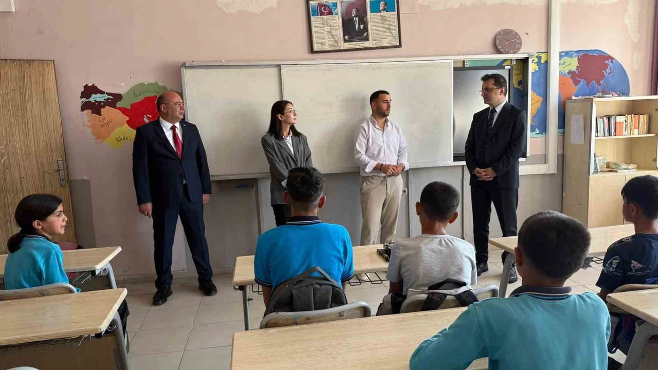 Karakoyunlu Kaymakamı İlhan Kayaş Bulakbaşı Okulunu ziyaret etti
