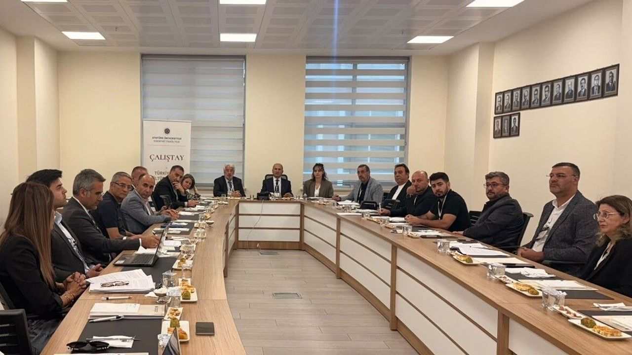 Atatürk Üniversitesinde kültürel miras politikaları çalıştayı düzenlendi