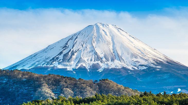 Japonya'da Fuji Dağı'nda sezon dışı mahsur kalanlardan kurtarma ücreti alınacak
