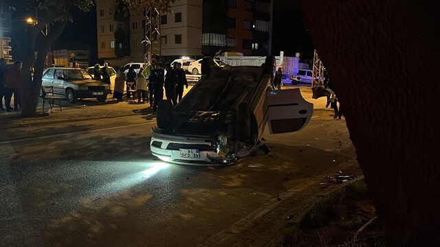 Konya'da kontrolden çıkan otomobilin yoldan çıkması sonucu 2 kişi öldü