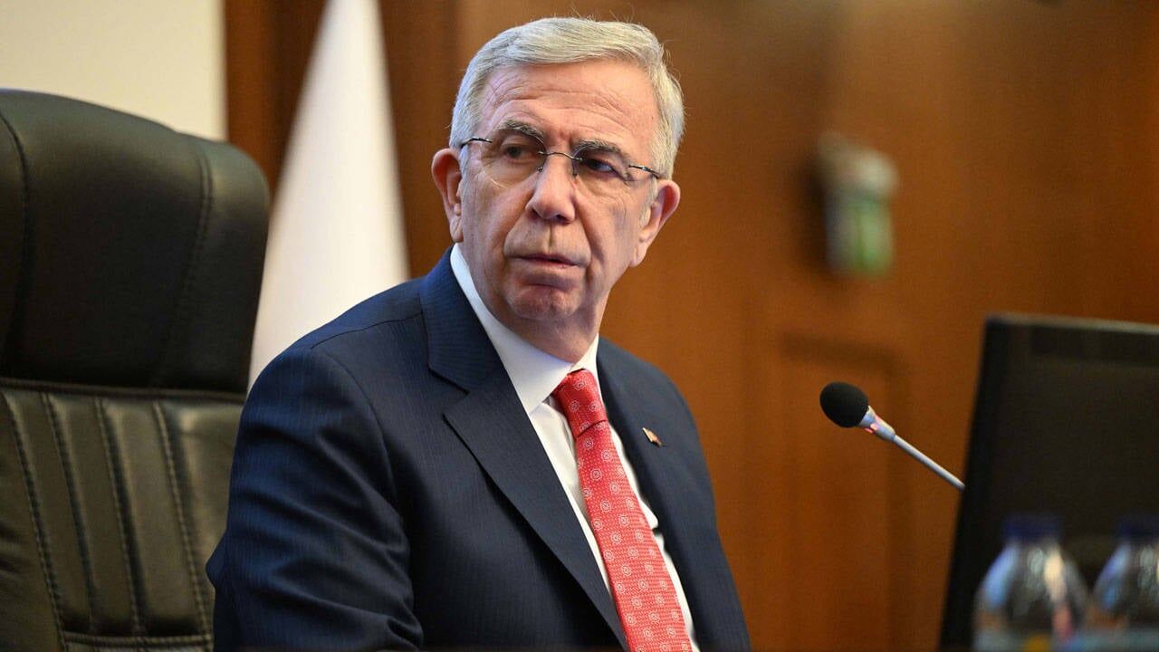 CHP Sözcüsü Sarı'dan Mansur Yavaş'a parti hiyerarşisi uyarısı