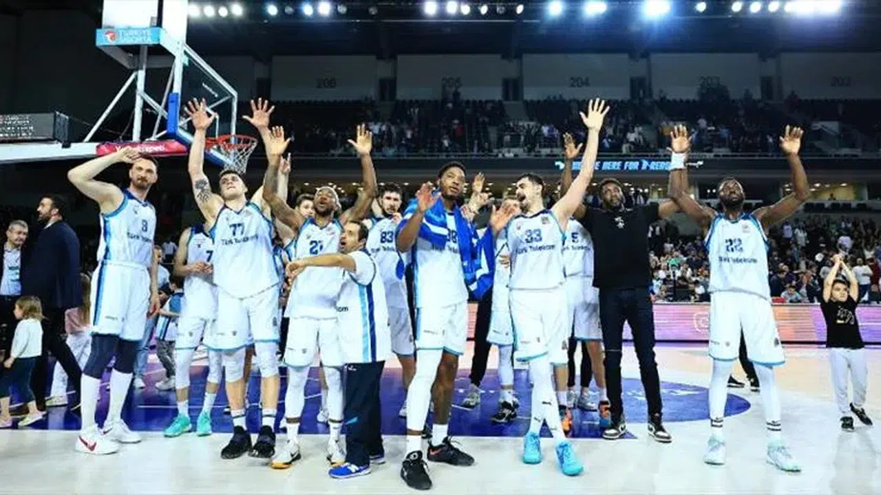 Türk Telekom, EuroCup'ta Maxima Roma'yı 92-77 mağlup etti