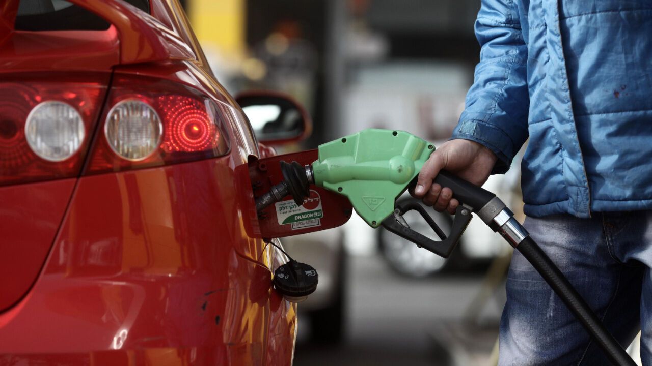 Motorin litre fiyatına 6 lira 62 kuruş zam bekleniyor