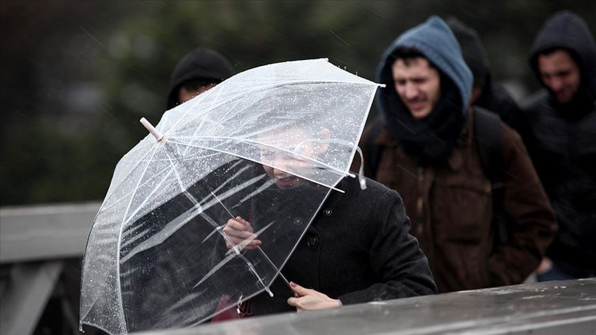 Meteoroloji'den Orta Karadeniz ve Batı Akdeniz için fırtına uyarısı