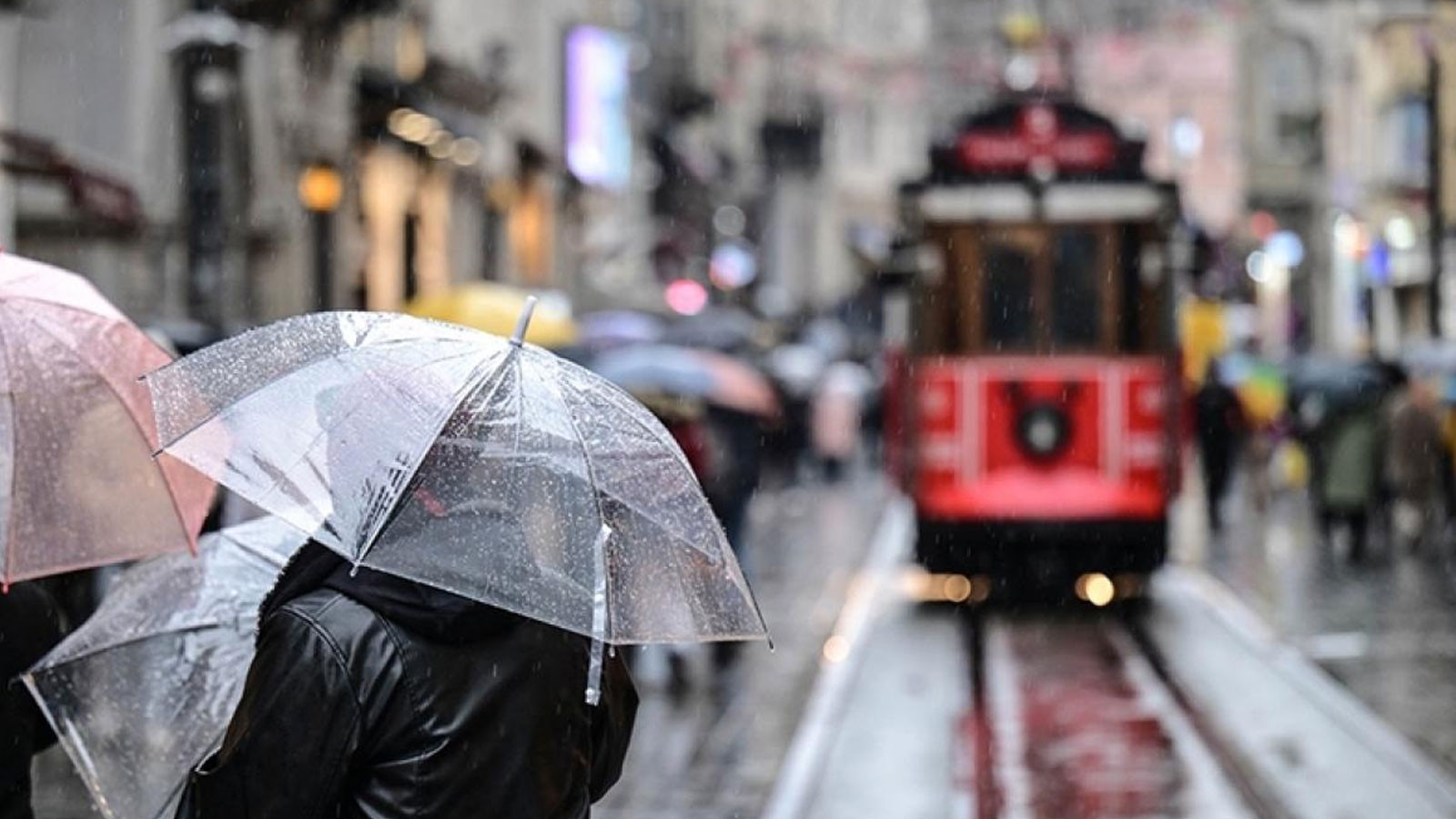 Türkiye genelinde sıcak hava ve yerel sağanak yağış bekleniyor