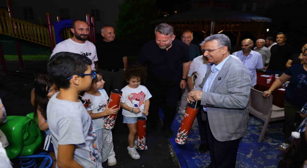 İlkadım Belediye Başkanı İhsan Kurnaz mahalle buluşmalarıyla çözüm üretiyor