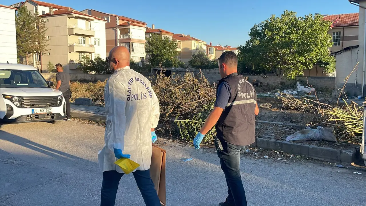 Karaman'da bir evin bahçesinde bulunan pompalı tüfek polisçe ele geçirildi