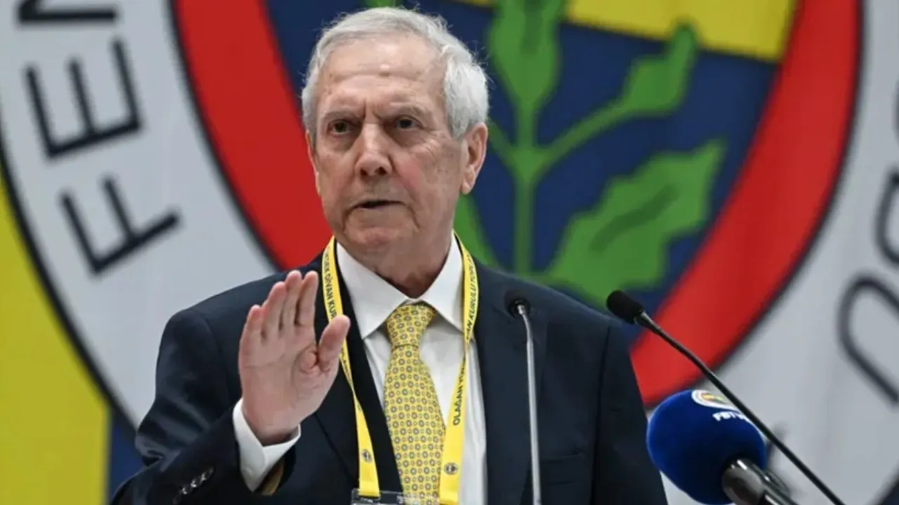 Fenerbahçe, Diego Carlos'u bir yıllığına Parma'ya kiraladı