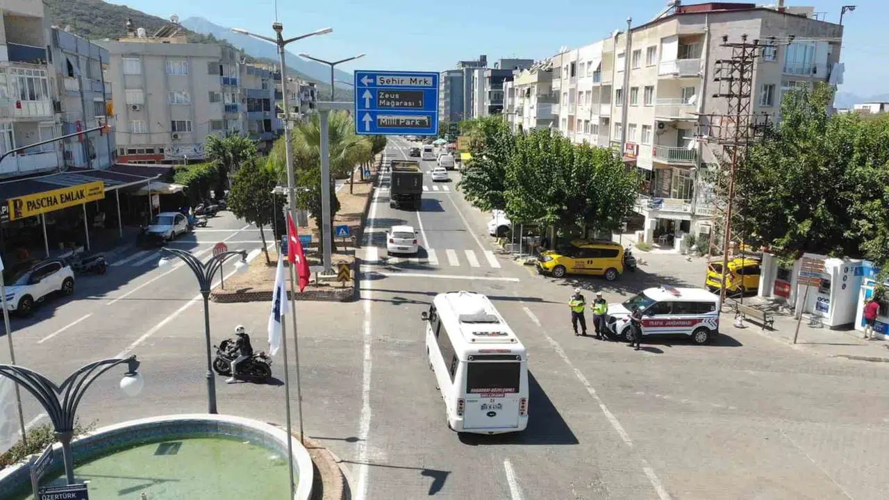 Güzelçamlı'da drone destekli trafik denetimi gerçekleştirildi