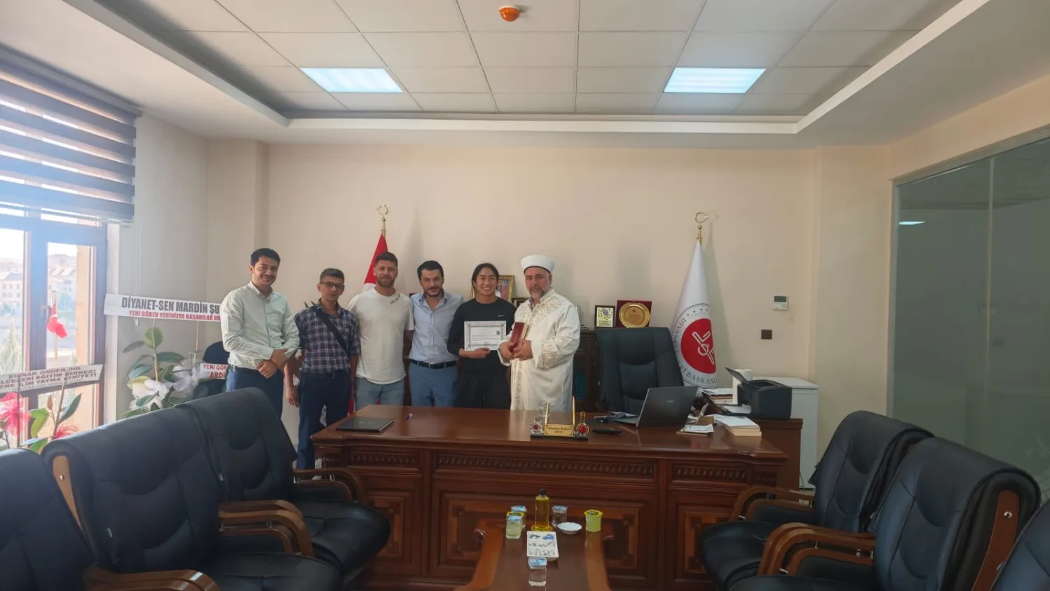 Mardin'e geziye gelen Güney Koreli turist Müslüman oldu
