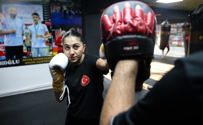 Milli kick boksçu Asuman Çığlıoğlu ikinci Avrupa şampiyonluğu için yarışacak