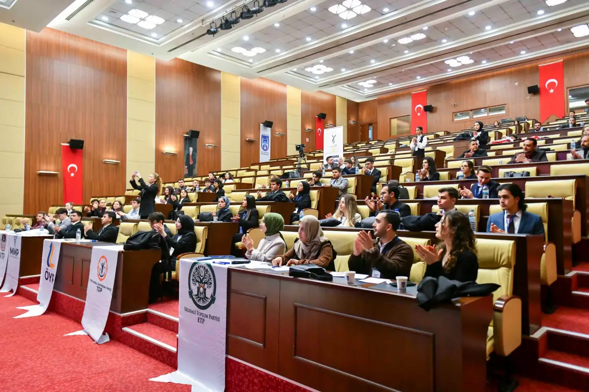 Ankara Büyükşehir Belediyesi bağımlılıkla mücadele politikalarını gençlerle geliştiriyor