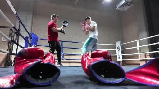Mert Can Akarsu İtalya'da gençler dünya kick boks şampiyonu oldu