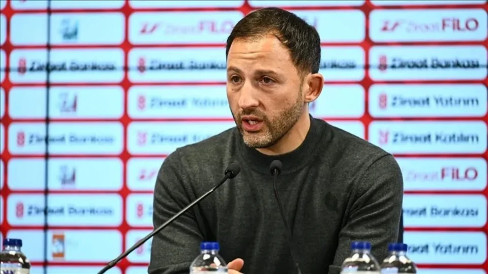 Borussia Mönchengladbach teknik direktör Domenico Tedesco ile anlaşmaya yakın