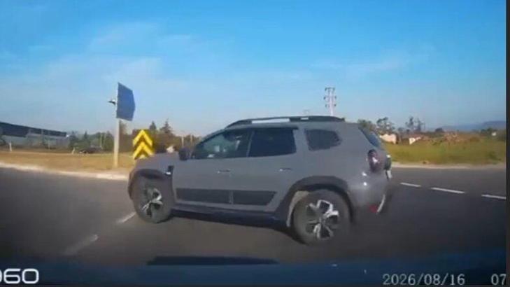 Düzce'deki kavşakta yaşanan trafik kazasında 5 kişi yaralandı