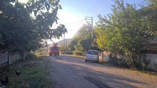 Zonguldak Çaycuma'da odunluk yangınına jandarma ve itfaiye müdahale etti