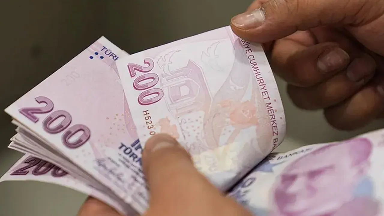 Kademeli emeklilik için TBMM'ye sunulan kanun teklifleri komisyonlarda bekliyor