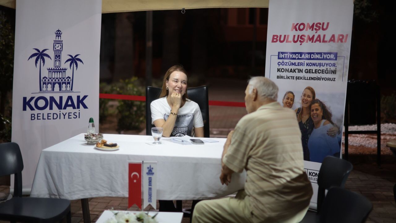 Konak Belediye Başkanı Mutlu Güzelyalı ve Göztepe sakinleriyle buluştu