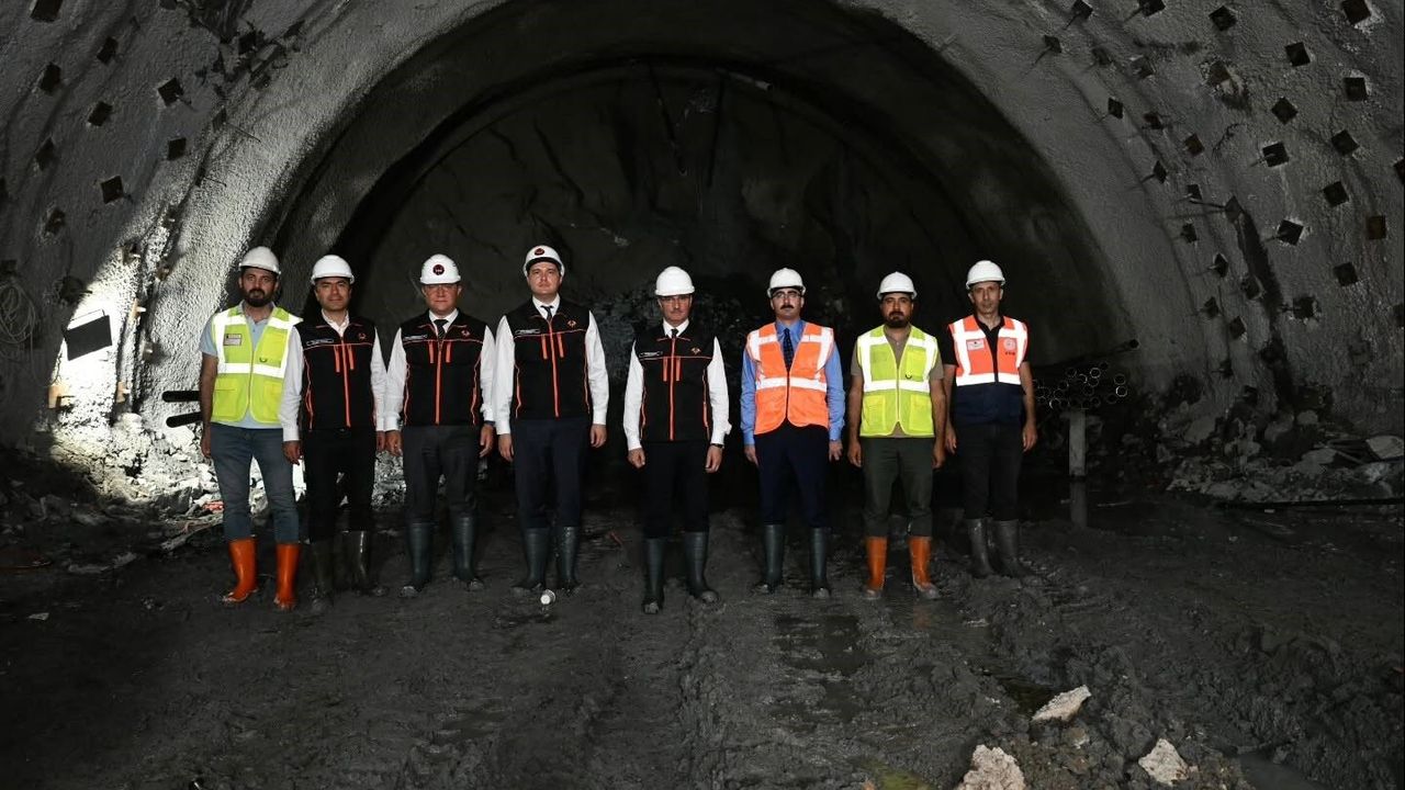 Çirişli Tüneli inşaatında kazı ve destek çalışmaları yüzde 60 seviyesine ulaştı