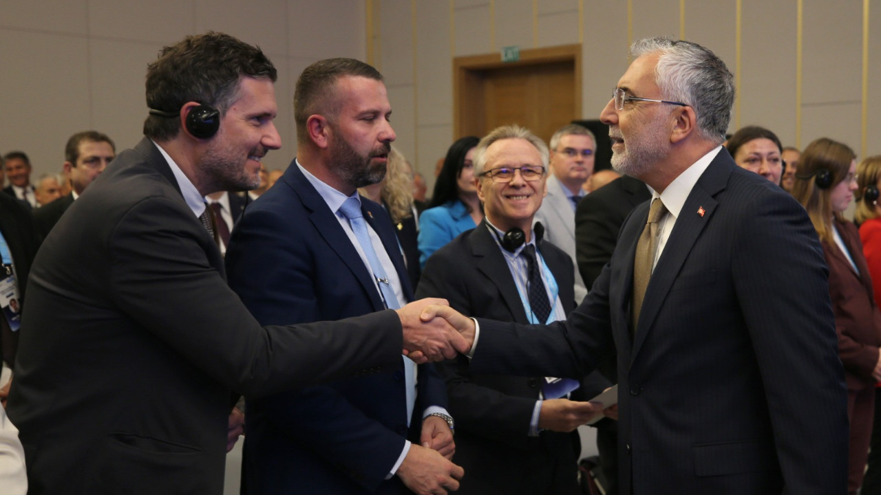 Bakan Işıkhan İŞKUR hizmetlerini dijital dönüşüm ve yapay zeka ile güçlendiriyor